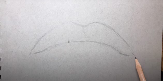 Как рисовать губы: наметьте верхнюю губу 