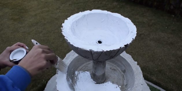 Как сделать фонтан своими руками: соберите конструкцию и покрасьте