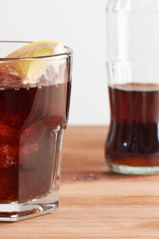 Калимочо — испанский коктейль из колы и вина