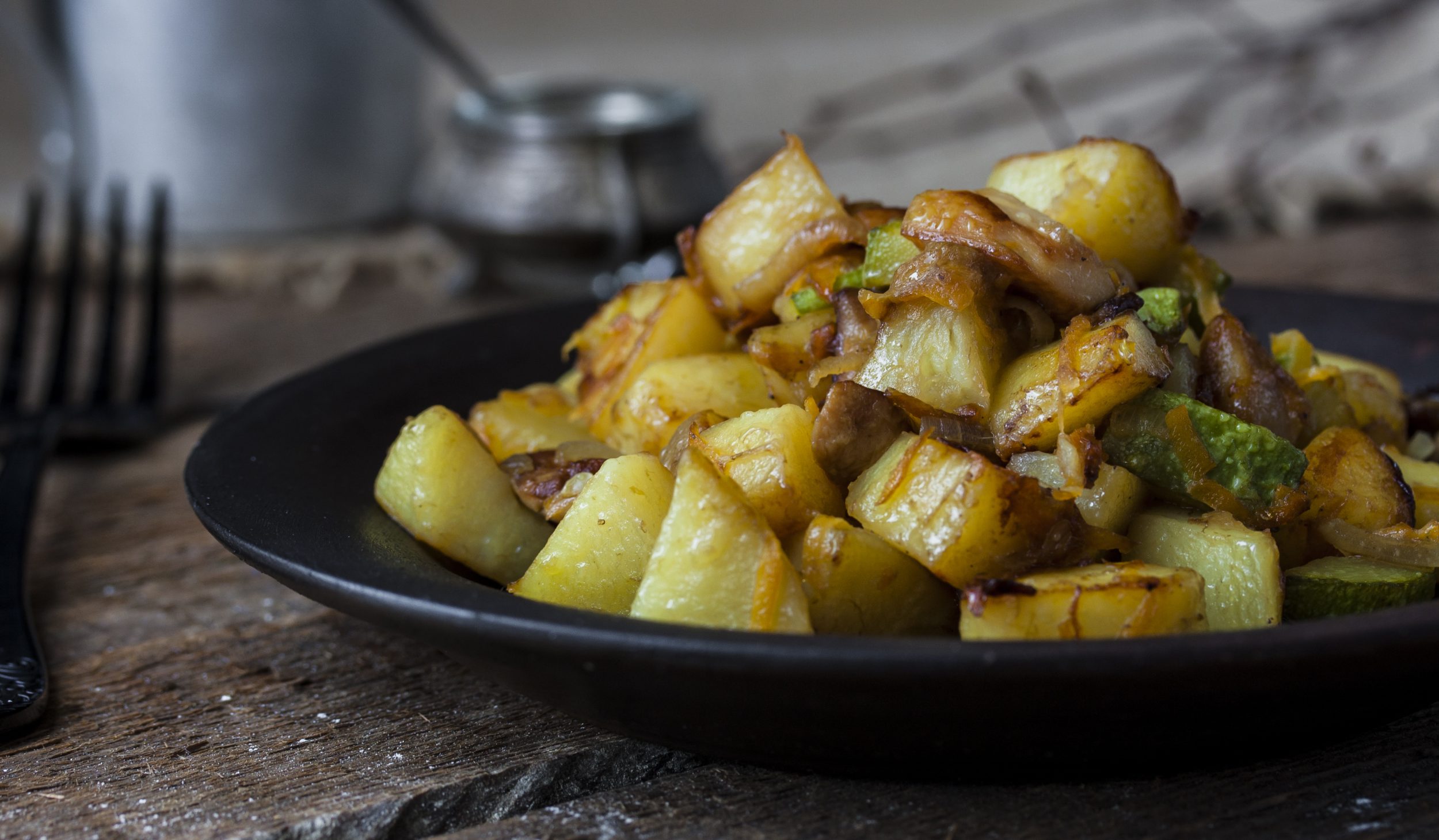 Рагу с кабачками, грибами и картошкой