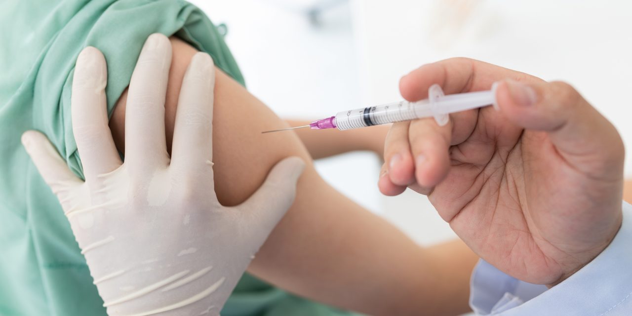 Минздрав запускает «Спутник М» — вакцину для подростков 12-17 лет