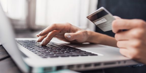Эксперты по кибербезопасности рассказали о новой схеме кражи денег при онлайн-покупках