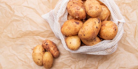Как хранить картошку, чтобы она не испортилась