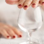 8 шагов, которые помогут бросить пить