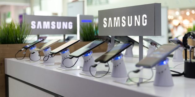 Суд запретил продажу в России 61 смартфона Samsung