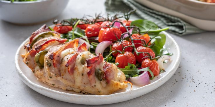Куриная грудка, фаршированная помидорами и сыром — рецепт с пошаговыми фото и видео