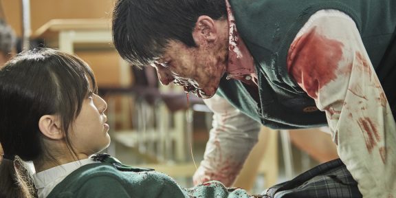 Netflix выпустил трейлер корейского зомби-апокалипсиса «Мы все мертвы»