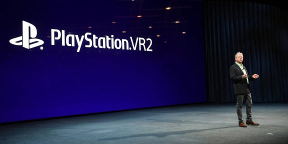 Sony анонсировала гарнитуру PlayStation VR2 с контроллерами Sense для PS5