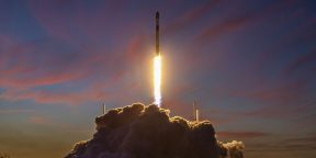 SpaceX впервые выведет в открытый космос туриста