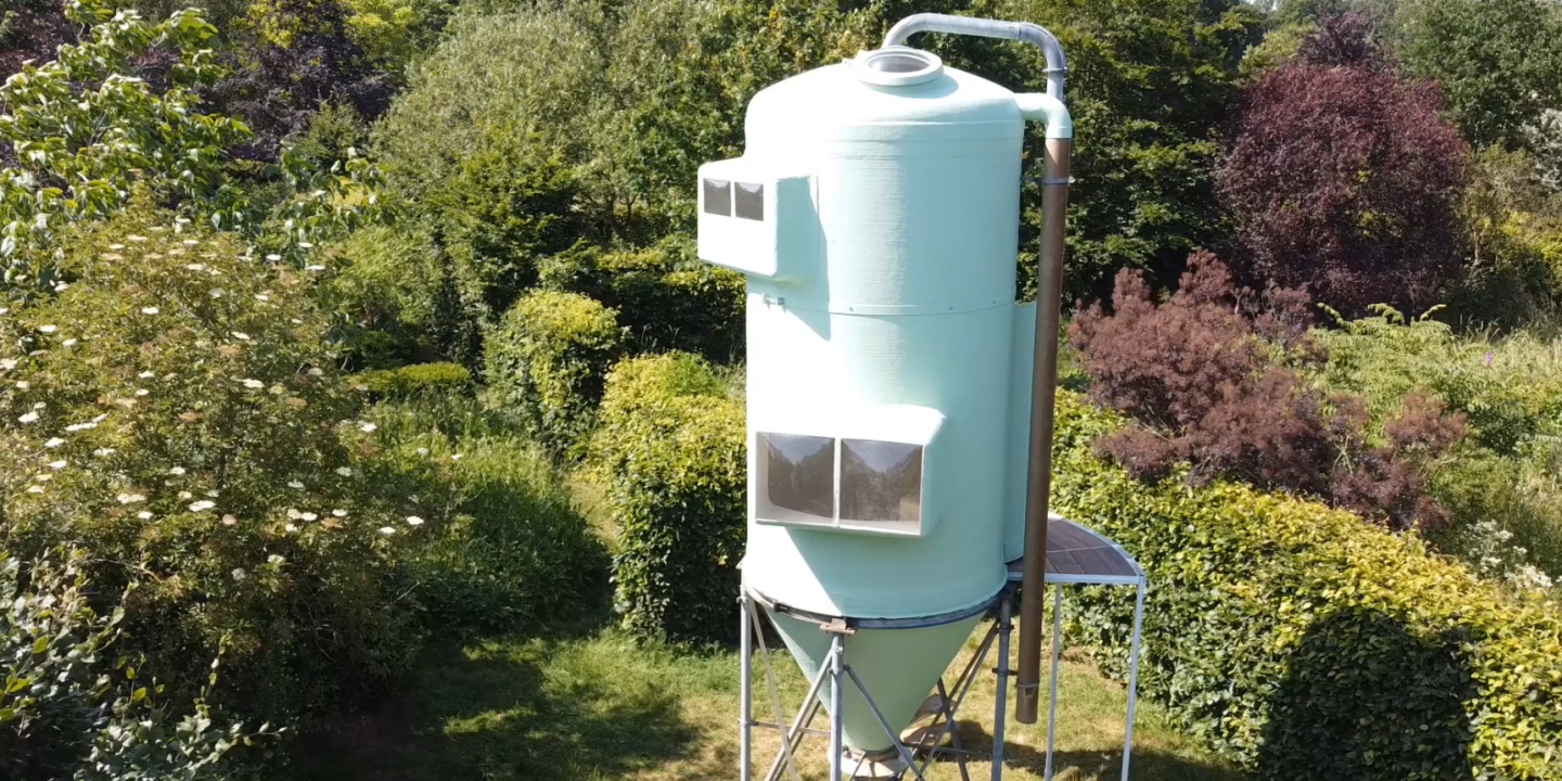 Жительница Нидерландов превратила старое зернохранилище в уникальный микродом