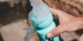 Многоразовые пластиковые бутылки для воды оказались вредны для здоровья