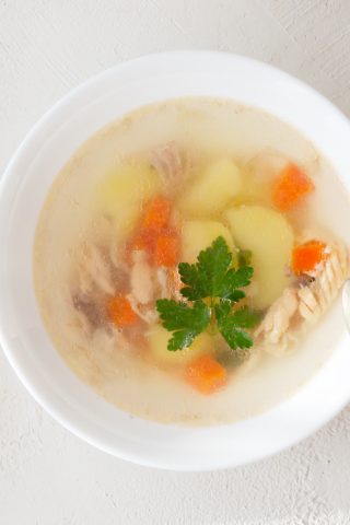Рыбный суп из головы и хвоста