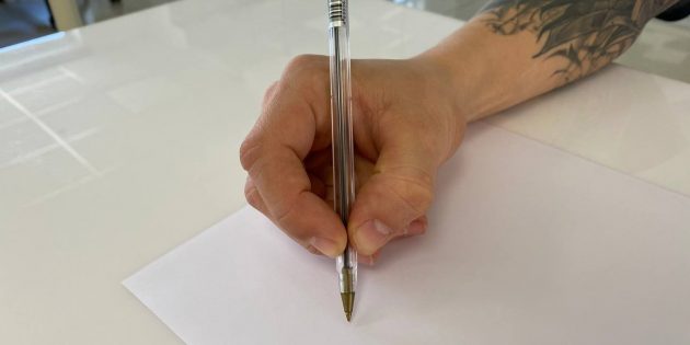 Как правильно держать ручку: Динамический трипод