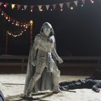 Первая серия «Лунного рыцаря» радует игрой Оскара Айзека, но не впечатляет