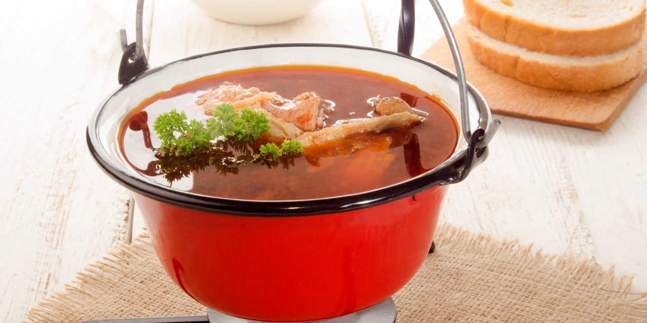 Халасле — венгерский рыбный суп