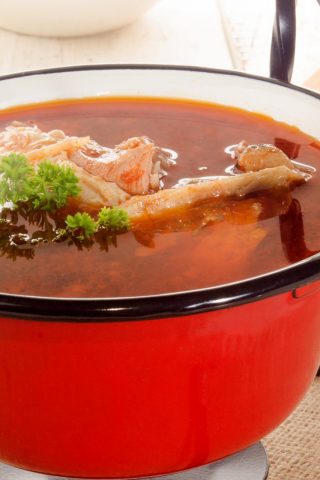 Халасле — венгерский рыбный суп