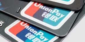 Попавшие под санкции российские банки не смогут выпускать карты UnionPay