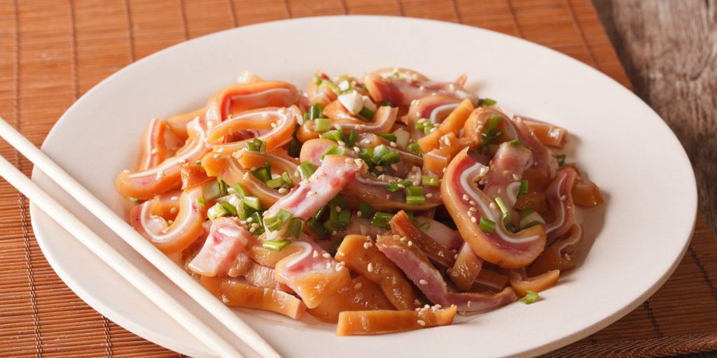 Рецепт маринованных свиных ушек по-корейски с морковью