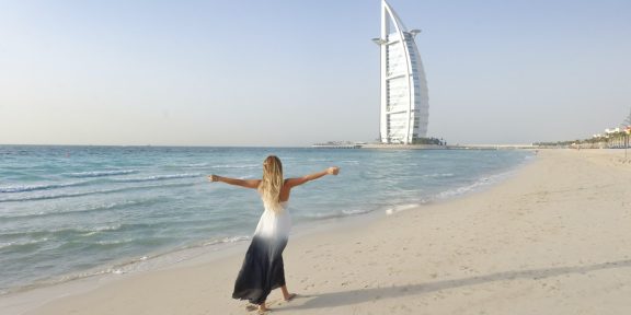 Как переехать в ОАЭ и чего ждать от жизни в стране