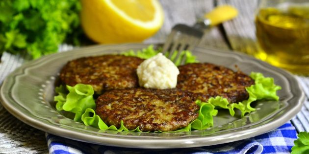 Эти печёночные оладьи выйдут вкусными и ароматными. Попробуйте