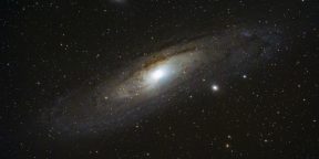 «Хаббл» показал фотографию двух «танцующих» галактик