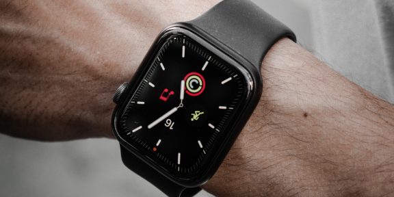 ЭКГ и дисплей Always On: в Сети появились цены и характеристики Apple Watch SE 2
