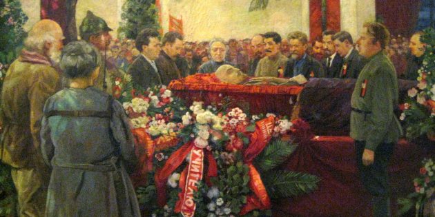 Ленина нельзя выносить из мавзолея, иначе Россия лишится суверенитета