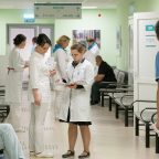 С 1 июля медпомощь в России можно получить без предъявления полиса ОМС
