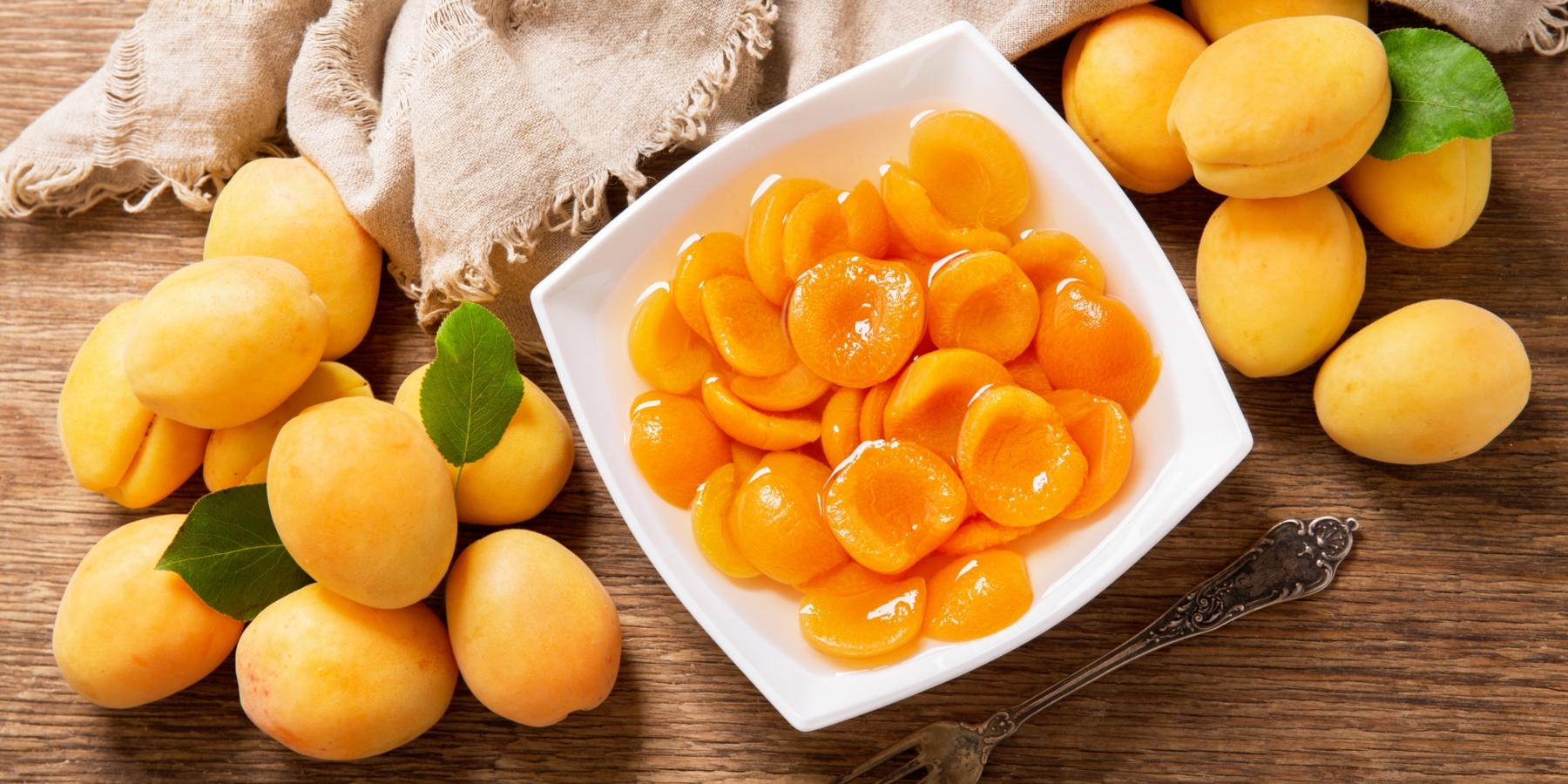 Абрикосы в сахарном сиропе (на зиму)
