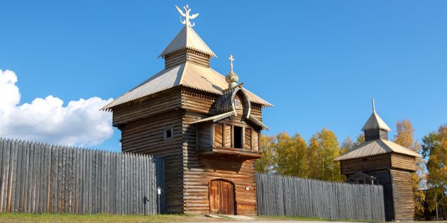 Какие достопримечательности Байкала стоит посмотреть: архитектурно-этнографический комплекс «Тальцы»