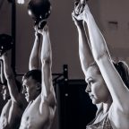 Как делать толчок гирь, чтобы прокачать выносливость и укрепить мышцы