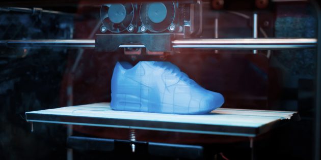 На 3D-принтере можно распечатать одежду и обувь