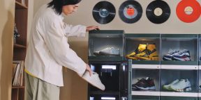 LG показала умный шкаф, который сам ухаживает за обувью