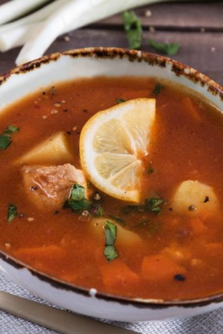Томатный суп с рыбными консервами