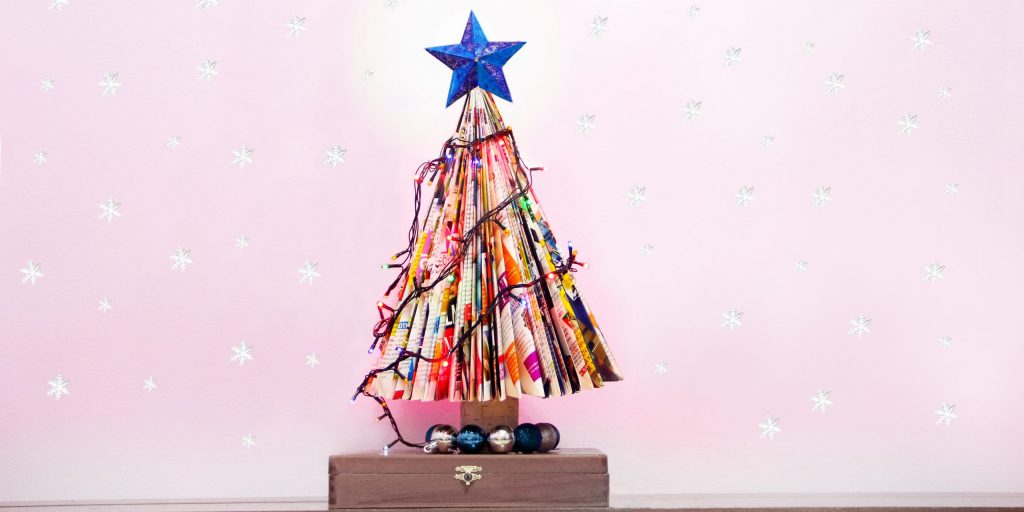 Как украсить квартиру к Новому году: ёлка из журнала