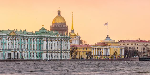 Куда поехать в ноябре: Санкт-Петербург, Россия