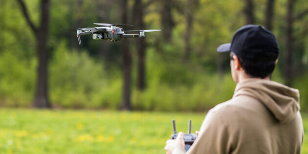 Как технологии помогают спасать людей: дроны