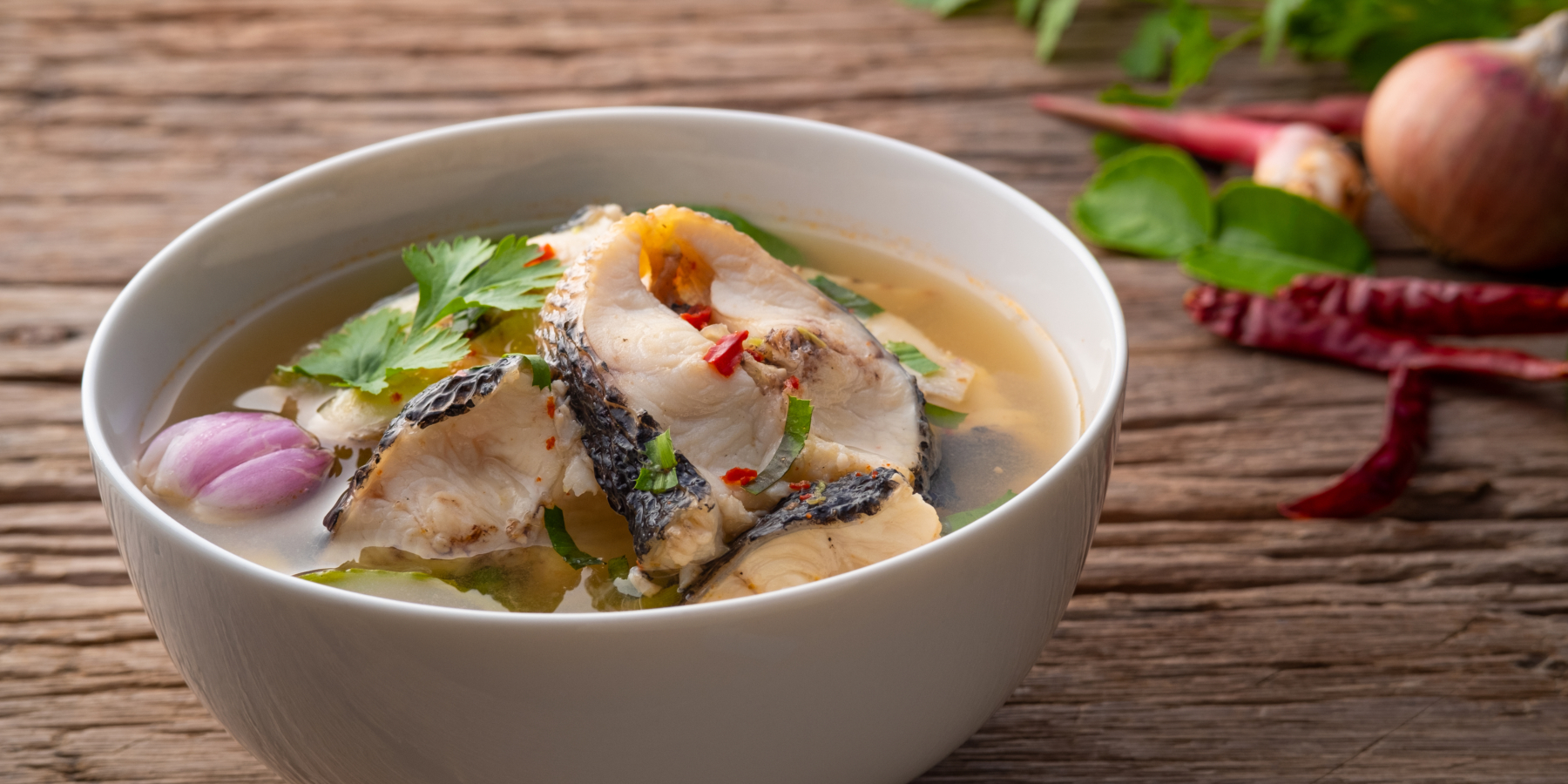 Тайский суп с омлетом