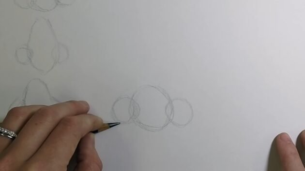 Как нарисовать нос анфас: добавьте еще два круга