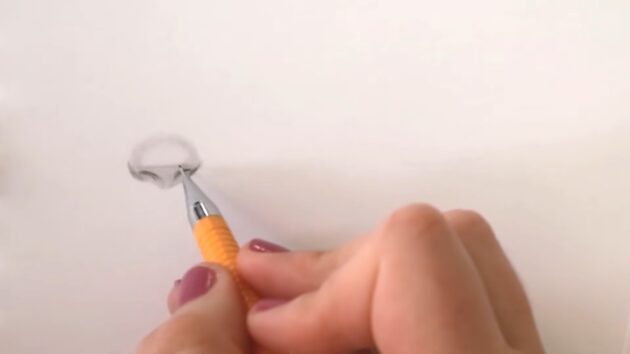 Как нарисовать минималистичный нос: нарисуйте крылья носа