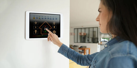 Apple работает над настенным планшетом для управления умным домом
