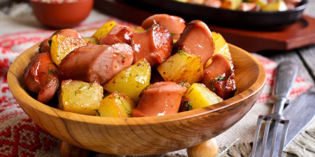 Жареная картошка с сосисками рецепт с фото пошагово - горыныч45.рф