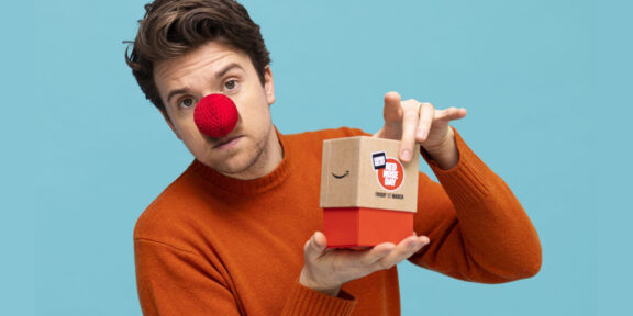 Бывший главный дизайнер Apple Джони Айв разработал клоунский нос