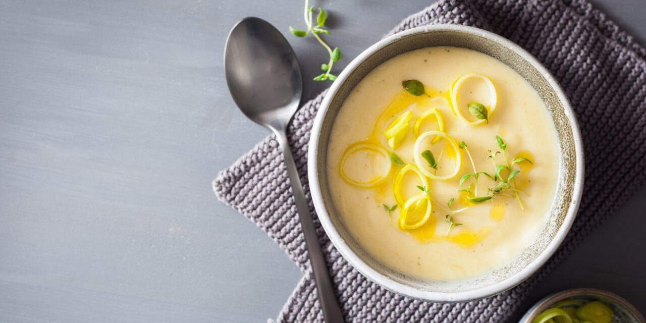 Крем-суп с пореем и картошкой