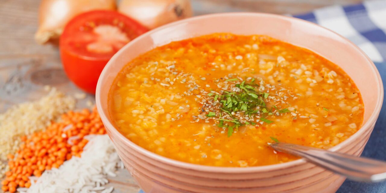 Эзогелин — турецкий суп с булгуром, рисом и чечевицей