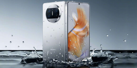 Huawei представила складной смартфон Mate X3 с влагозащитой
