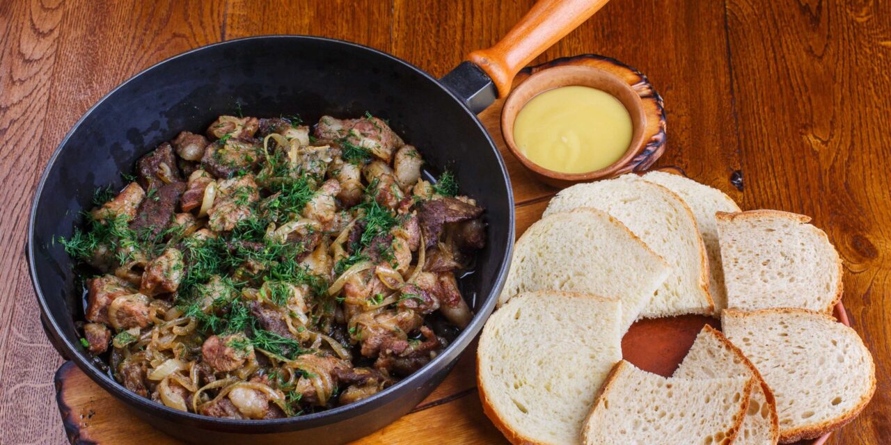 Салат из свиного сердца с луком и кукурузой | Рецепты приготовления вкусных блюд с фото