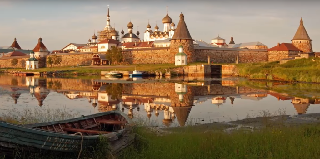 Достопримечательности России: Соловецкий монастырь