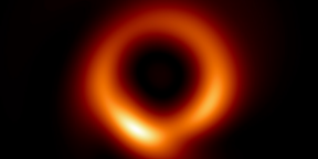 Самое чёткое изображение чёрной дыры улучшили с помощью ИИ