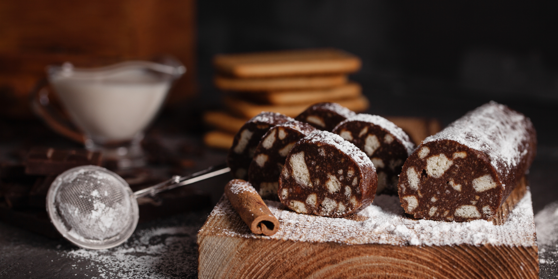 Чайная шоколадная колбаска из печенья